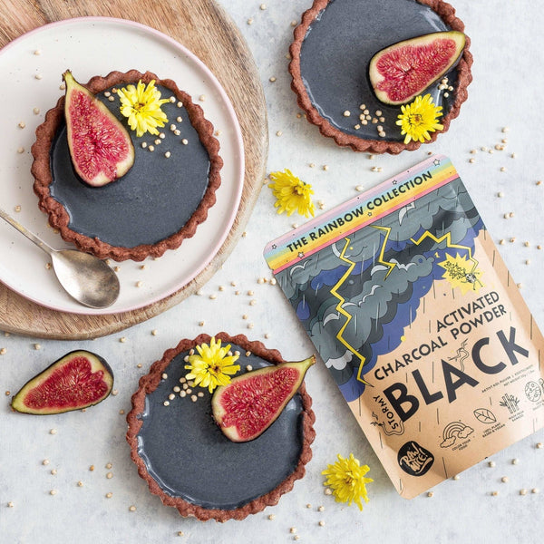 Activated Charcoal Chocolate Tarts | Rawnice